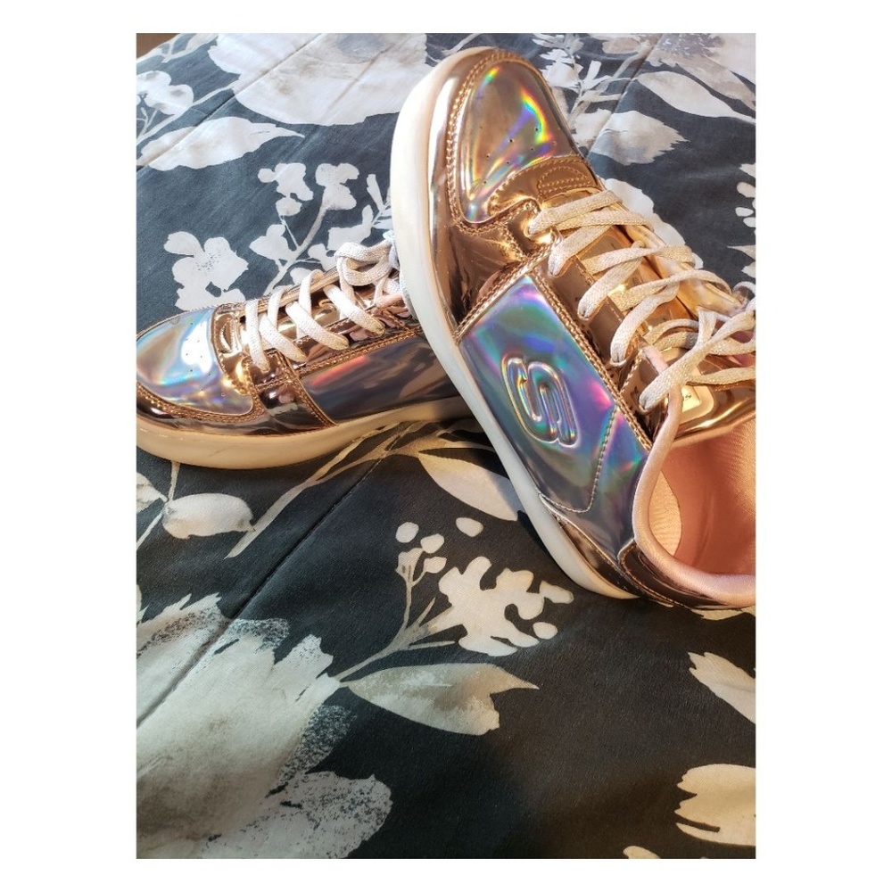 Skechers light up